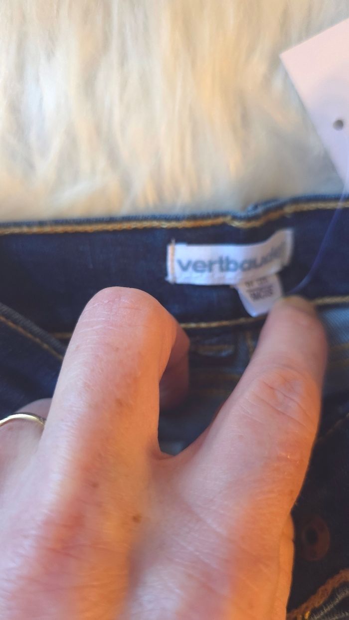 Neufs (non portés)🏷 🏷🥰😍💙 superbe ensemble teeshirt ml et jeans 6mois garçon 💙😍 - photo numéro 5