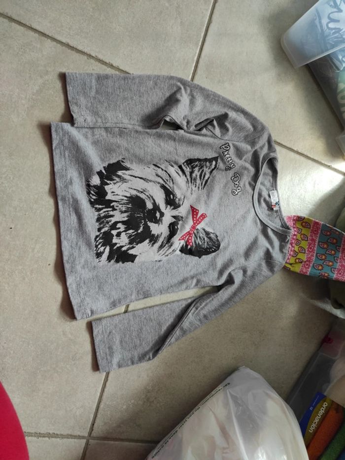 Tee shirt manches longues STV. 5 ans