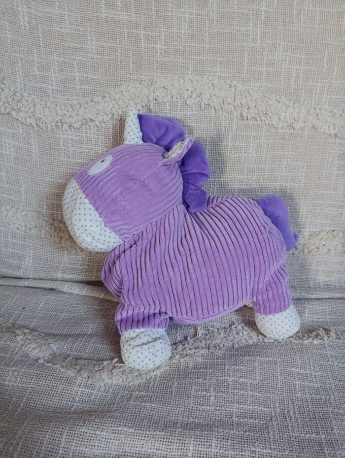 Peluche licorne violette avec poche de rangement - photo numéro 4