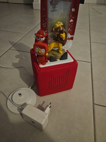 Toniebox + 3 tonies