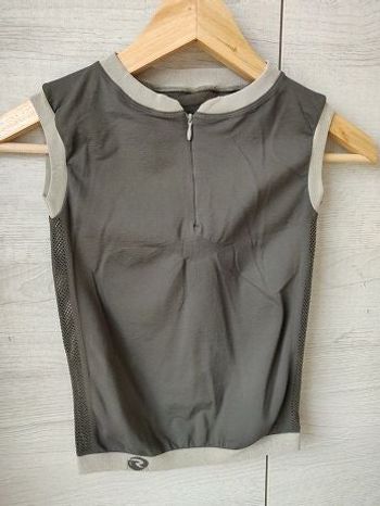 Top sans manches sport taille M neuf