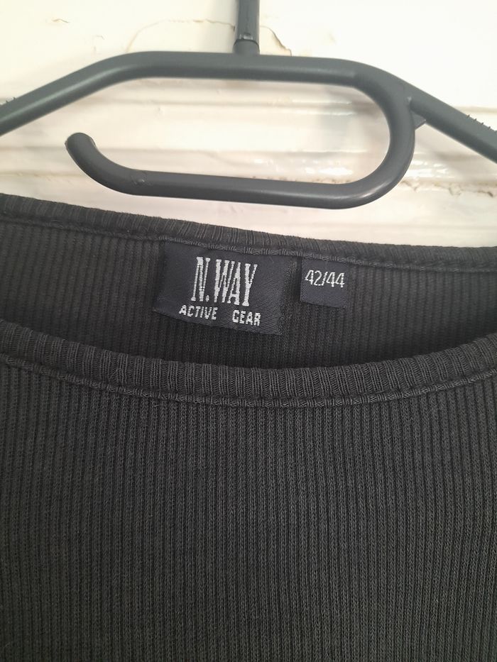 T-shirt à manches longues bleu marine, marque N-way, taille 42/44 - photo numéro 2