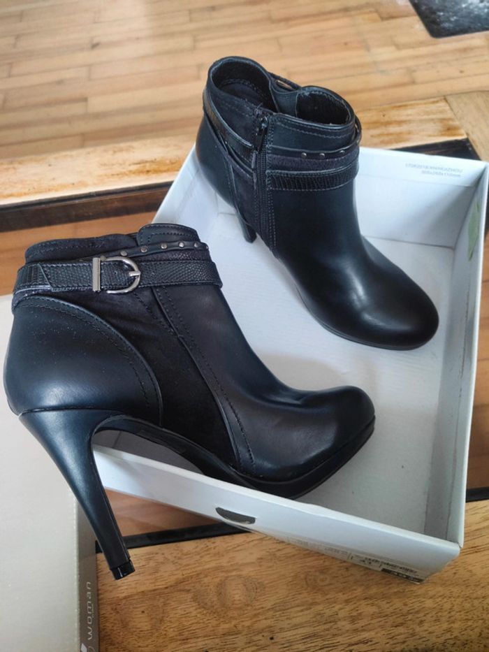 NEUF - Bottines noires à talons - photo numéro 2