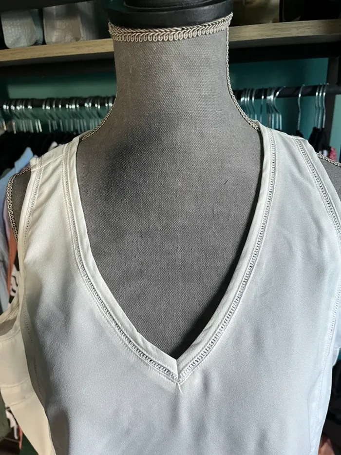 Blouse blanche - photo numéro 5