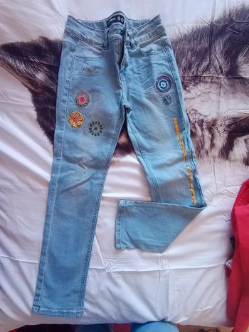 Jean desigual taille 9/10 ans