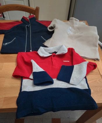 Trois sweats polaires garçon
