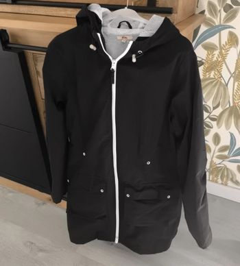 Coupe vent capuche
