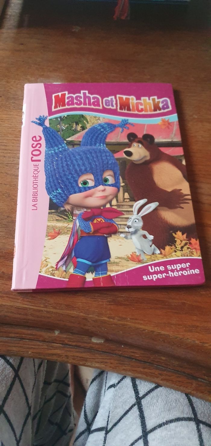 Une super super héroïne