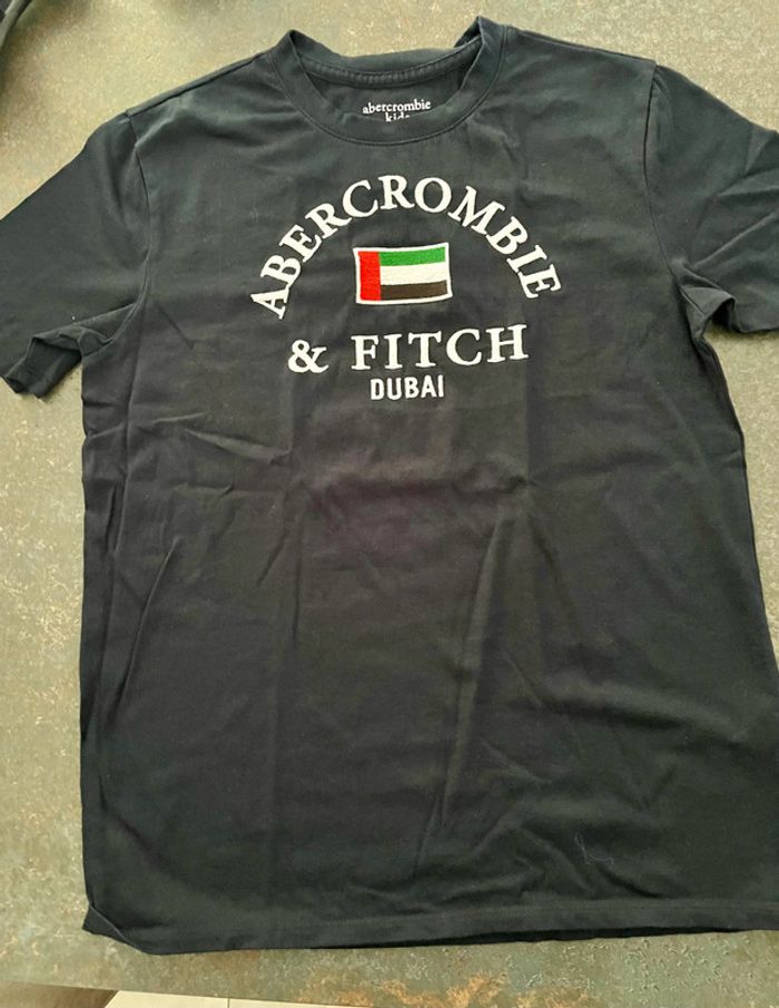 T-shirt Abercrombie Dubai