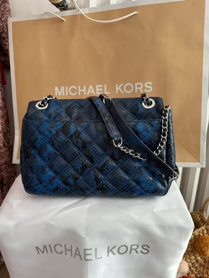 Sac à main Michael Kors modèle Sloan python bleu - photo numéro 6
