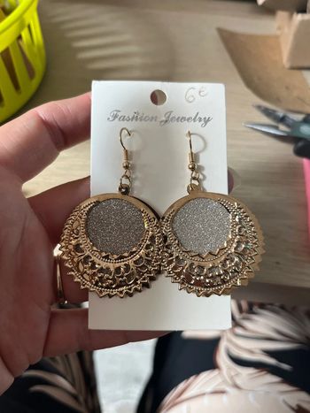 Boucle d’oreille fantaisie