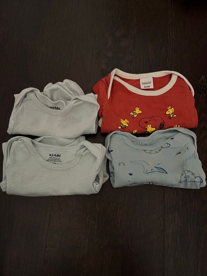 Lot 4 Bodys Bébé Garçon 6 Mois (Kiabi & Snoopy) - Manches Courtes