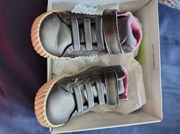Chaussure Geox grise avec coeur