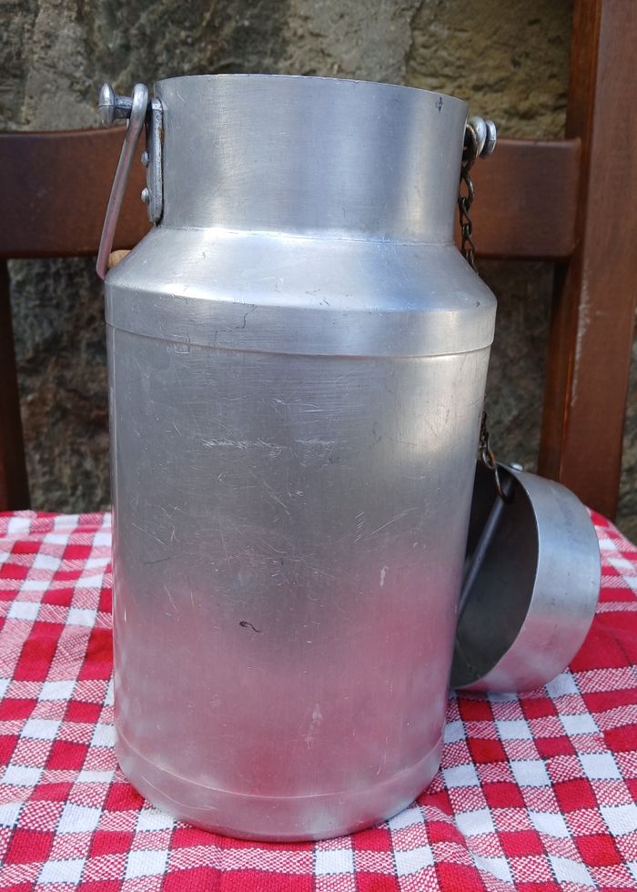 Pot a lait 2.litres - photo numéro 5