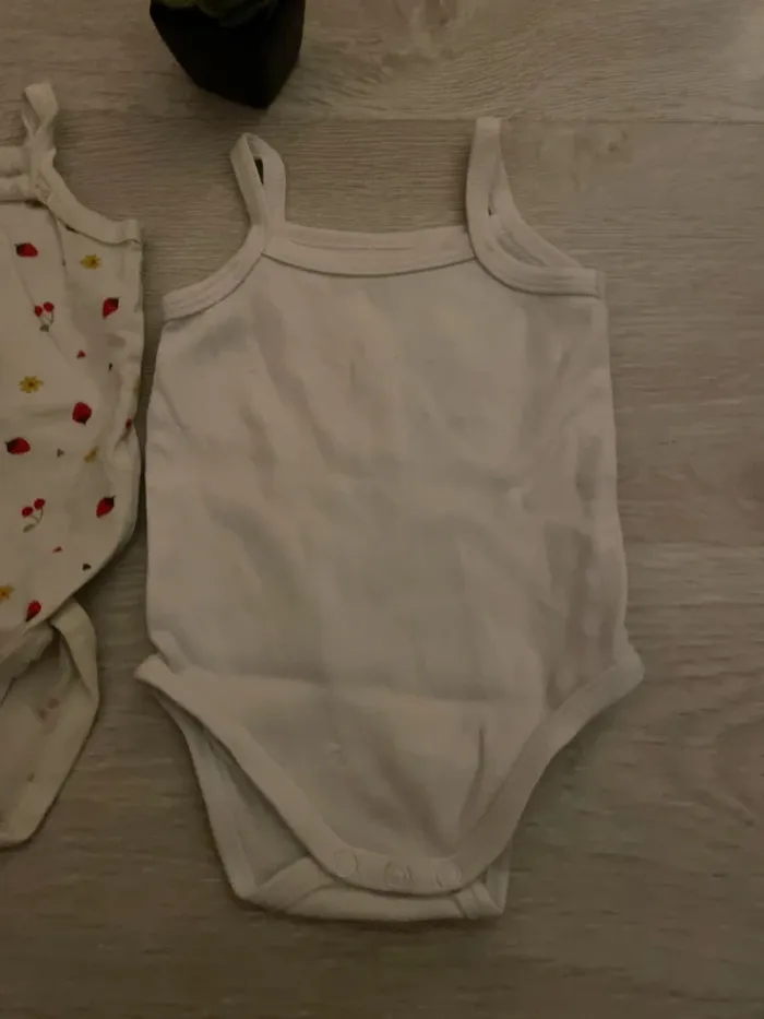 Lot de 2 body à bretelles 3 mois - photo numéro 3