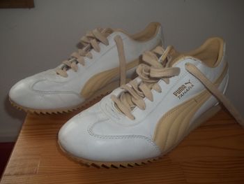 Baskets en cuir blanc Puma Tahara 41