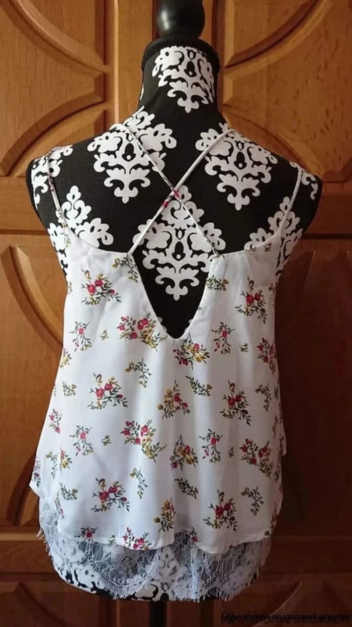 Débardeur blanc à dentelle et imprimé fleuri taille 38 bohème basic casual - photo numéro 3