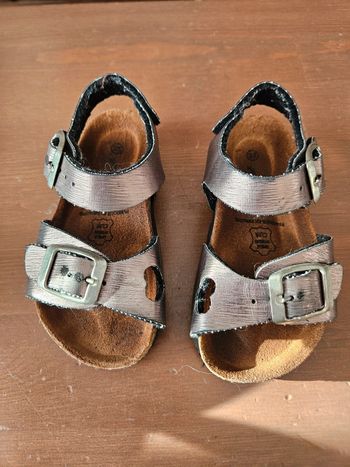 Lot chaussures taille 22