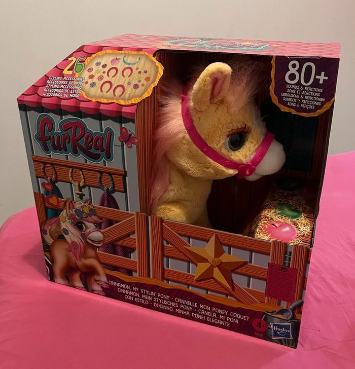 Poney Fureal peluche