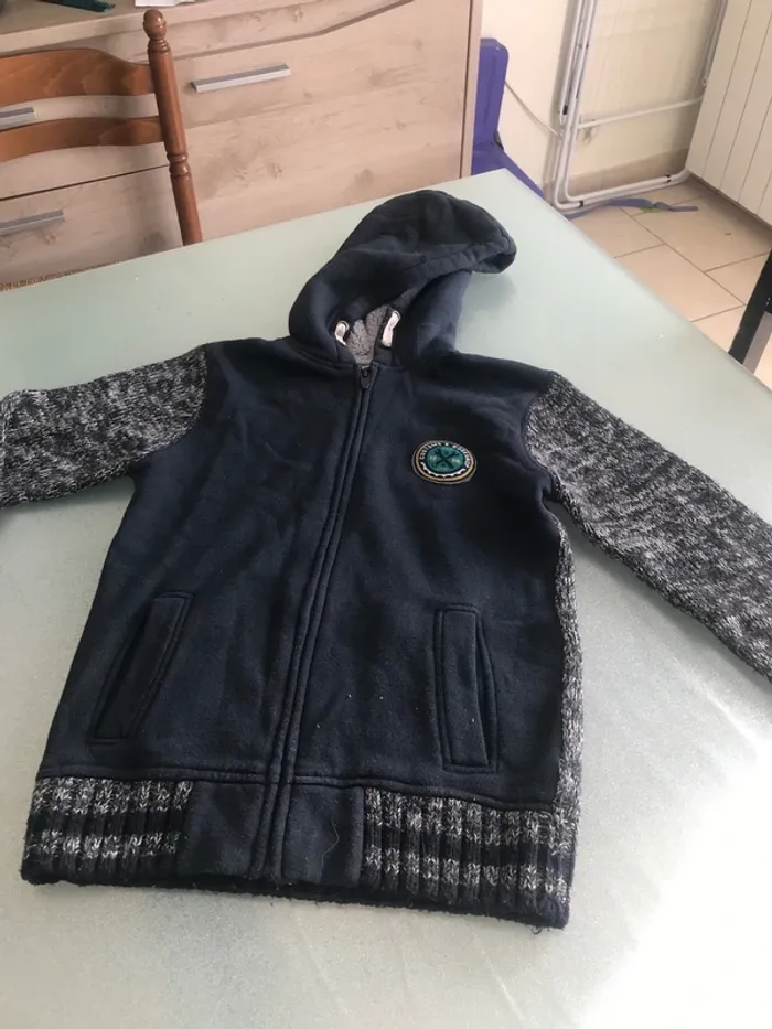 Un gilet zippe 14 ans