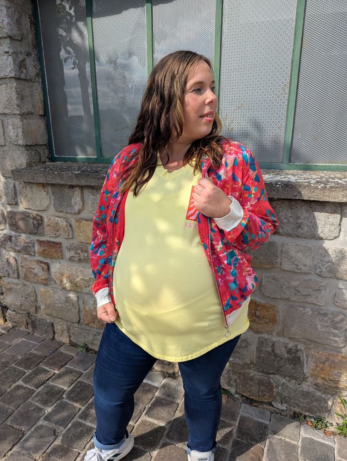 Bomber coloré Sousse détails dorés 
Taille 3XL - photo numéro 3