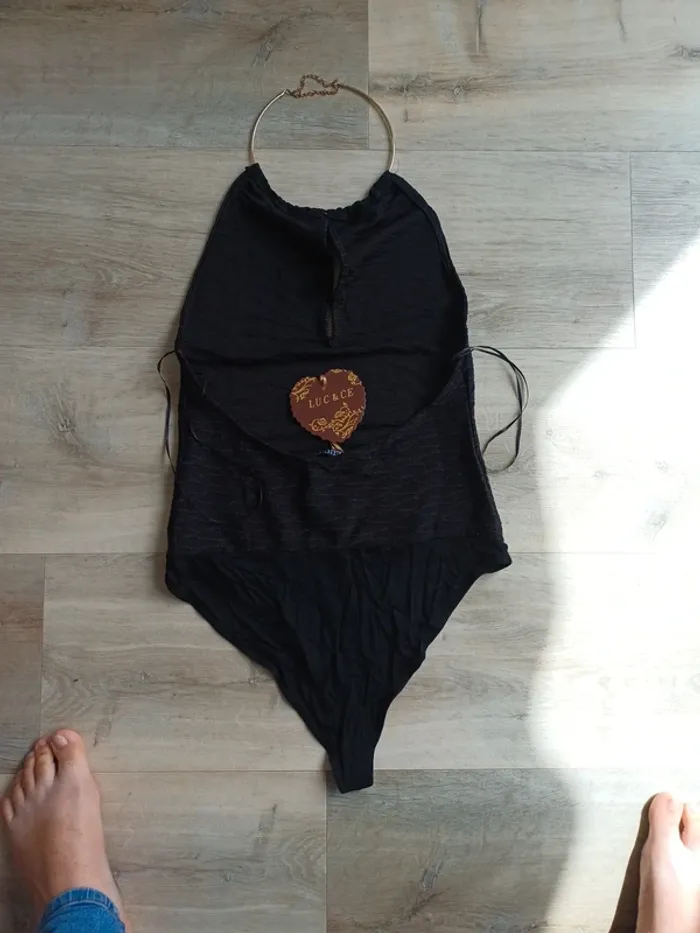 Body dos nu - photo numéro 3