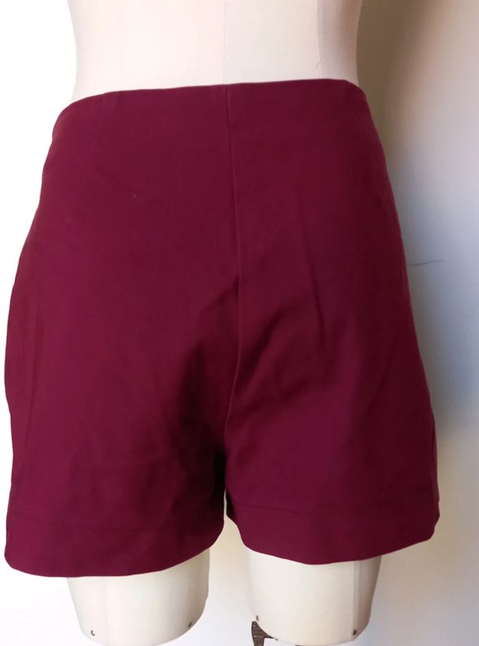 Short à boutons - photo numéro 2