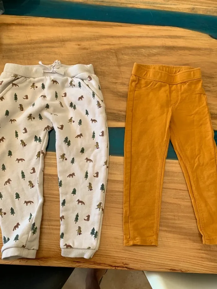 Lot 2 pantalons legging bout’ chou kiabi taille 3 ans