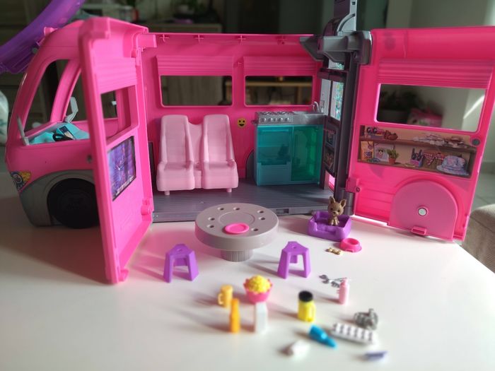Camping car Barbie - photo numéro 4
