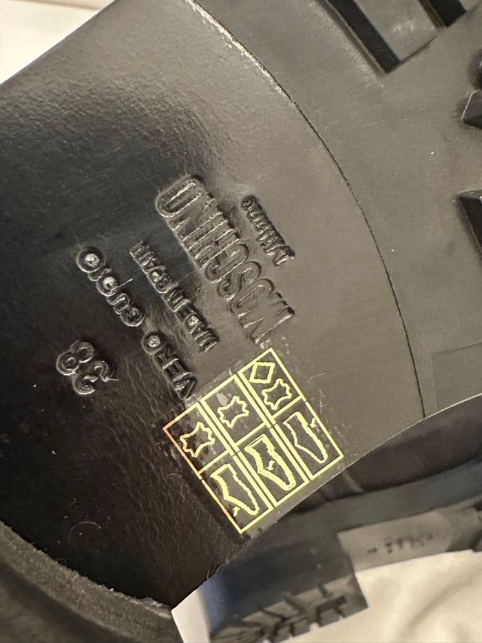 Bottes cavalières Moschino neuves - photo numéro 8