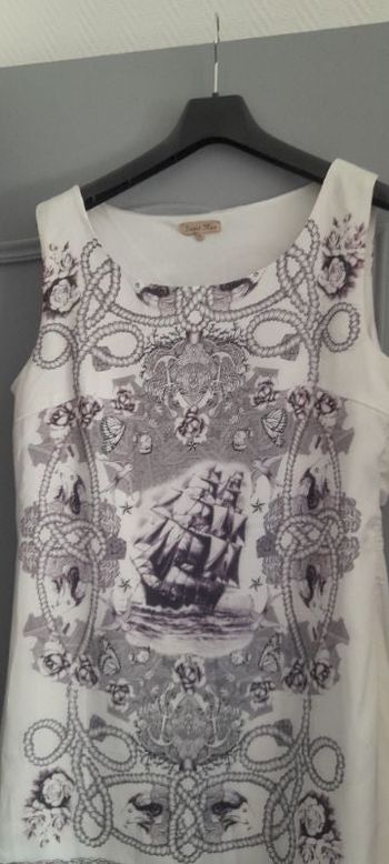 Robe nylon doublé  en nylon blanche motif bateaux noire
