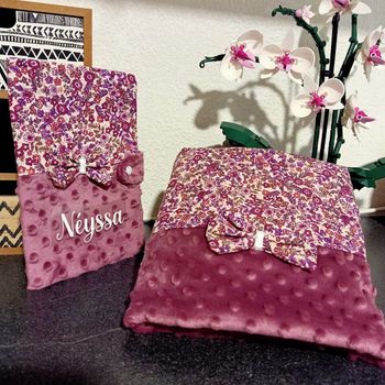 Couverture bébé et protège carnet