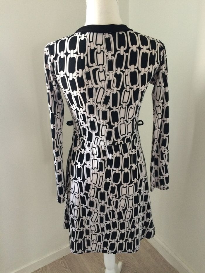 Robe neuve taille S/M - photo numéro 4