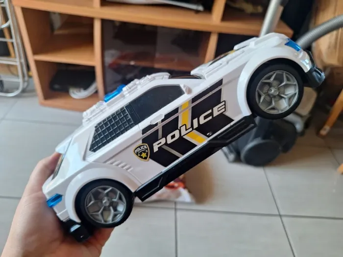 Divers jouets (réservé) - photo numéro 2