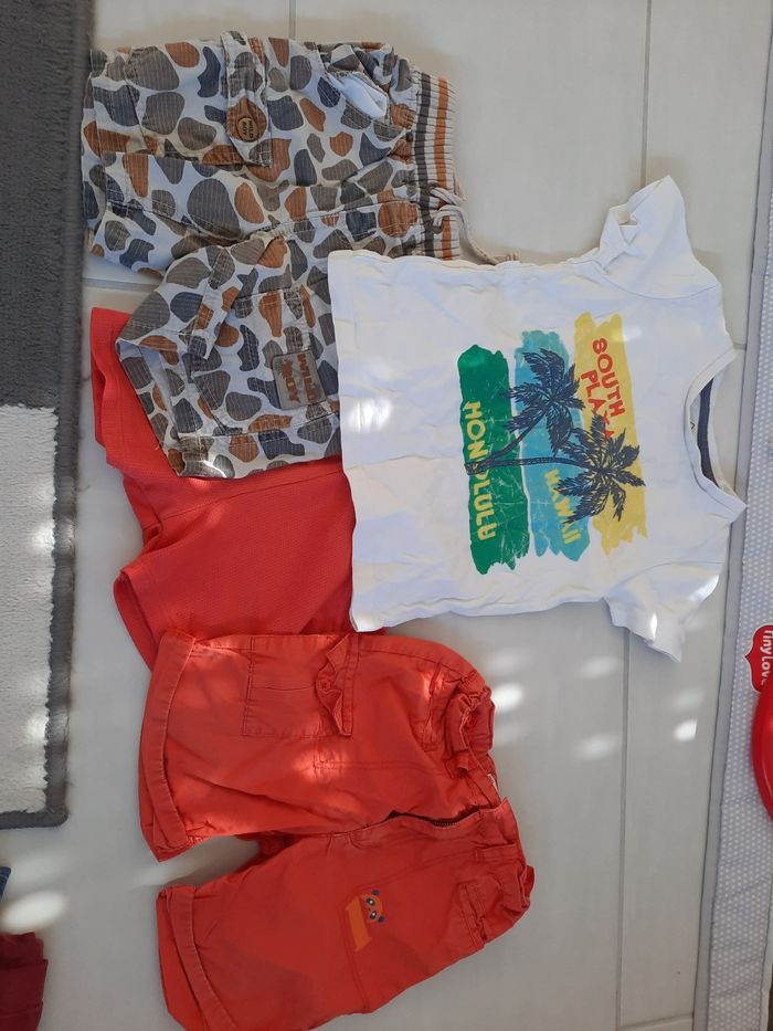 Lot 3 shorts et 1 t-shirt