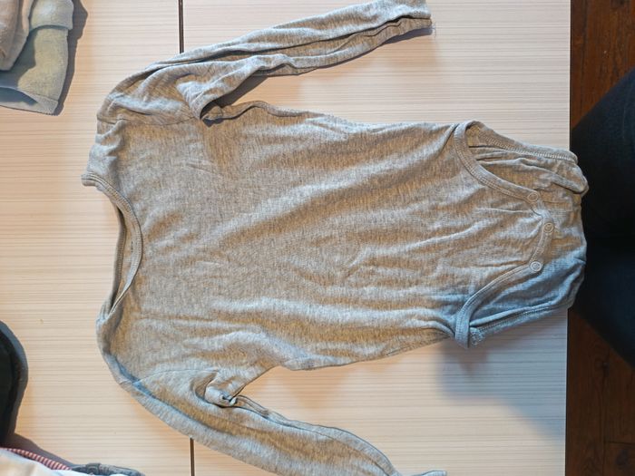 Lot de 2 Bodys Manches longues 18-24M