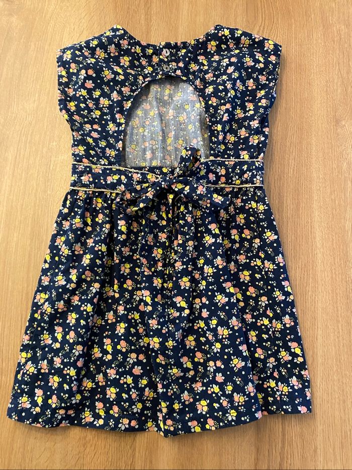 Robe 4 ans - photo numéro 2