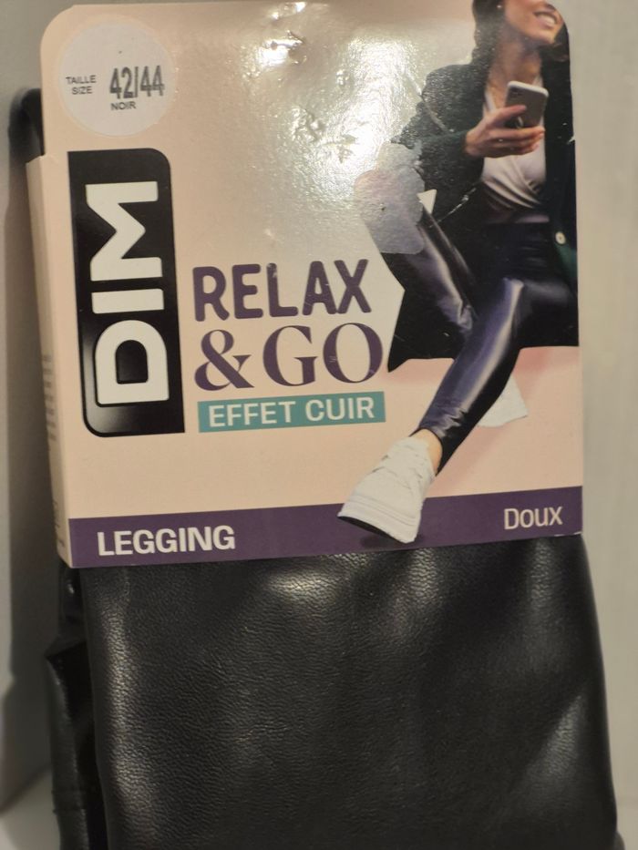 joli legging effet cuir DIM Relax & Go femme T42 / 44 - photo numéro 2