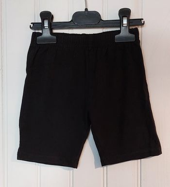 Joli short fille ou garçon