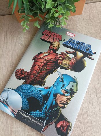 Comics Album Marvel Iron-Man & Captain America Panini