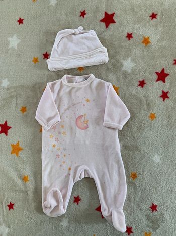 Ensemble Bonnet De Naissance et Pyjama Bébé Rose 0M