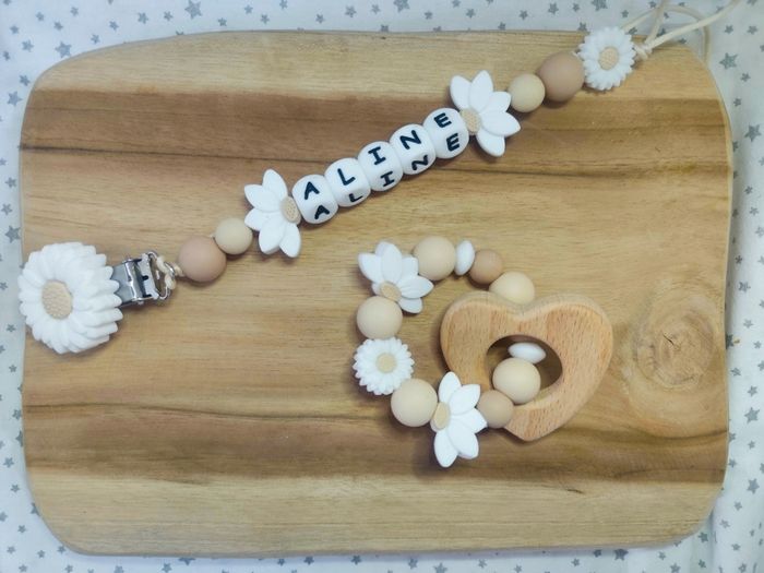 Attache tétine + anneau de dentition🌸 - photo numéro 1