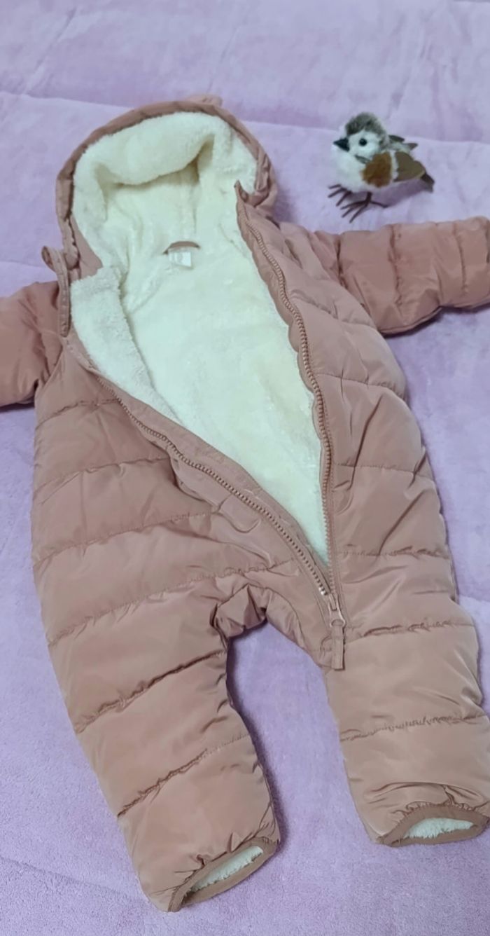 Combinaison à capuche matelassée Neuve - photo numéro 3