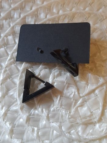 Paire de boucle d oreille triangle