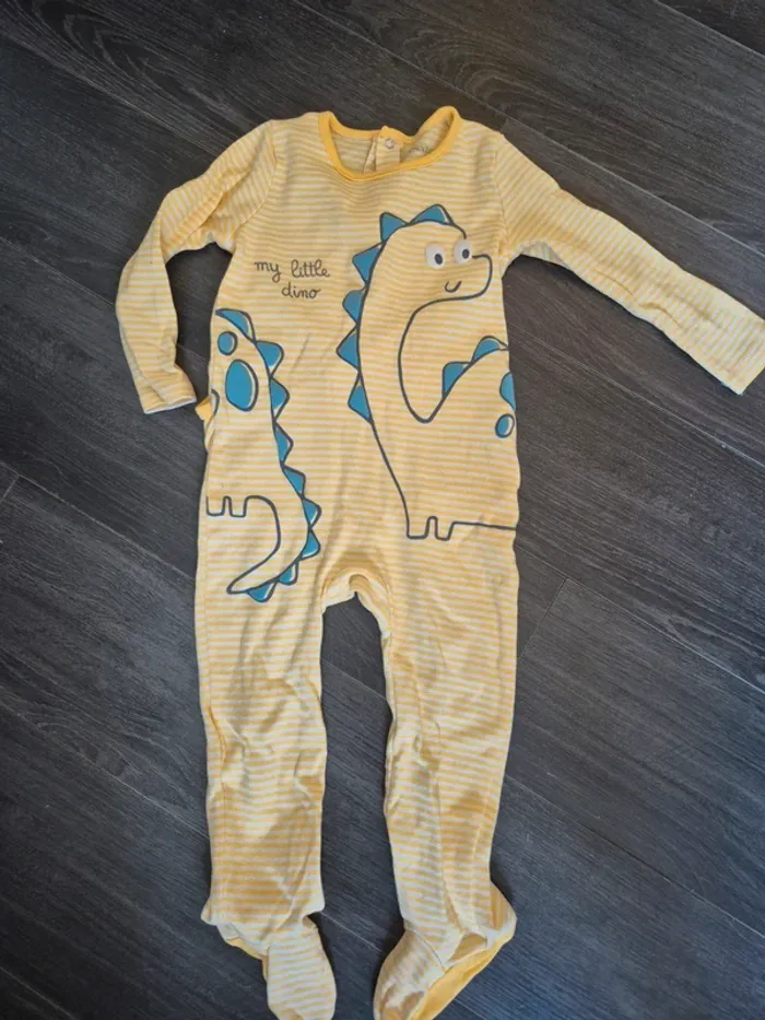 Pyjama bébé 24 mois dinosaure