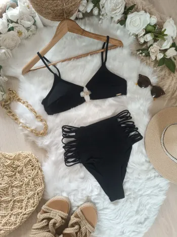 Jolie maillot de bain taille haute neuf avec étiquette