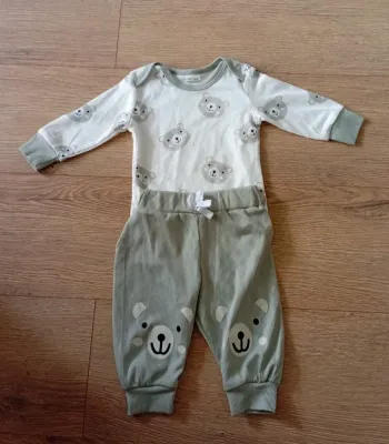 Pyjama / Ensemble bébé mixte – Taille 0-3 mois