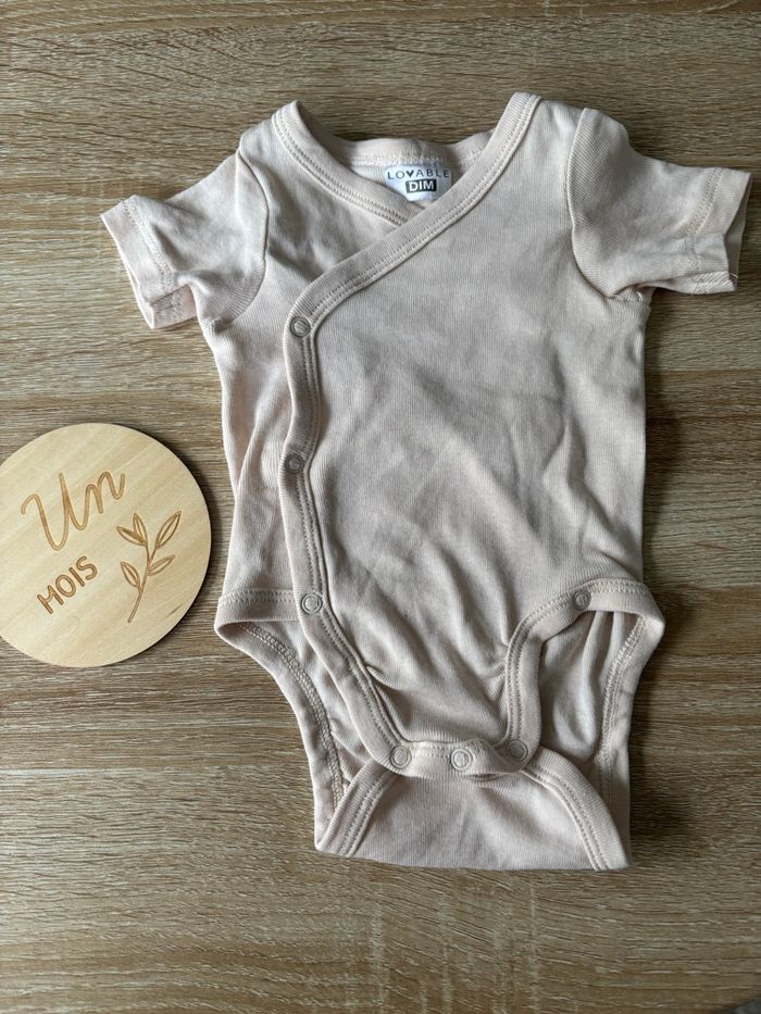 Bodys 1 mois dim - photo numéro 2