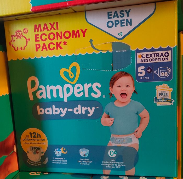 Lot de 88 couches Pampers Baby dry t5+