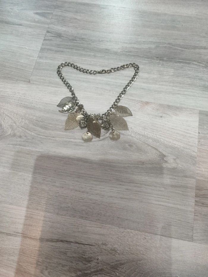 Collier fantaisie
